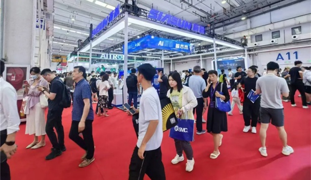 杏盛娱乐&ldquo;机器人+AI&rdquo;全景式创新应用成果，闪耀世界机器人大会！